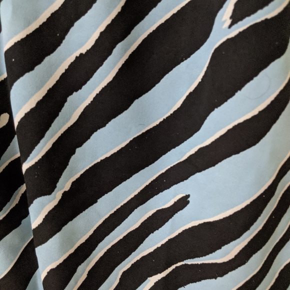 Short day dress with pattern - Picture 4 of 4